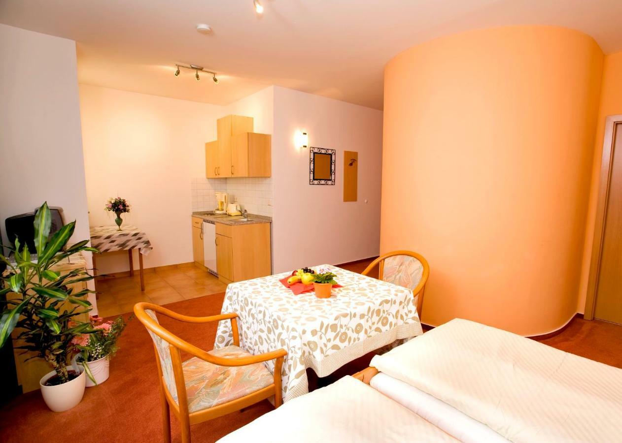 Appartment Haus Sandra Варен Екстериор снимка